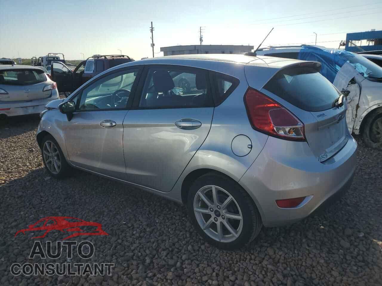 FORD FIESTA 2019 - 3FADP4EJ8KM137103
