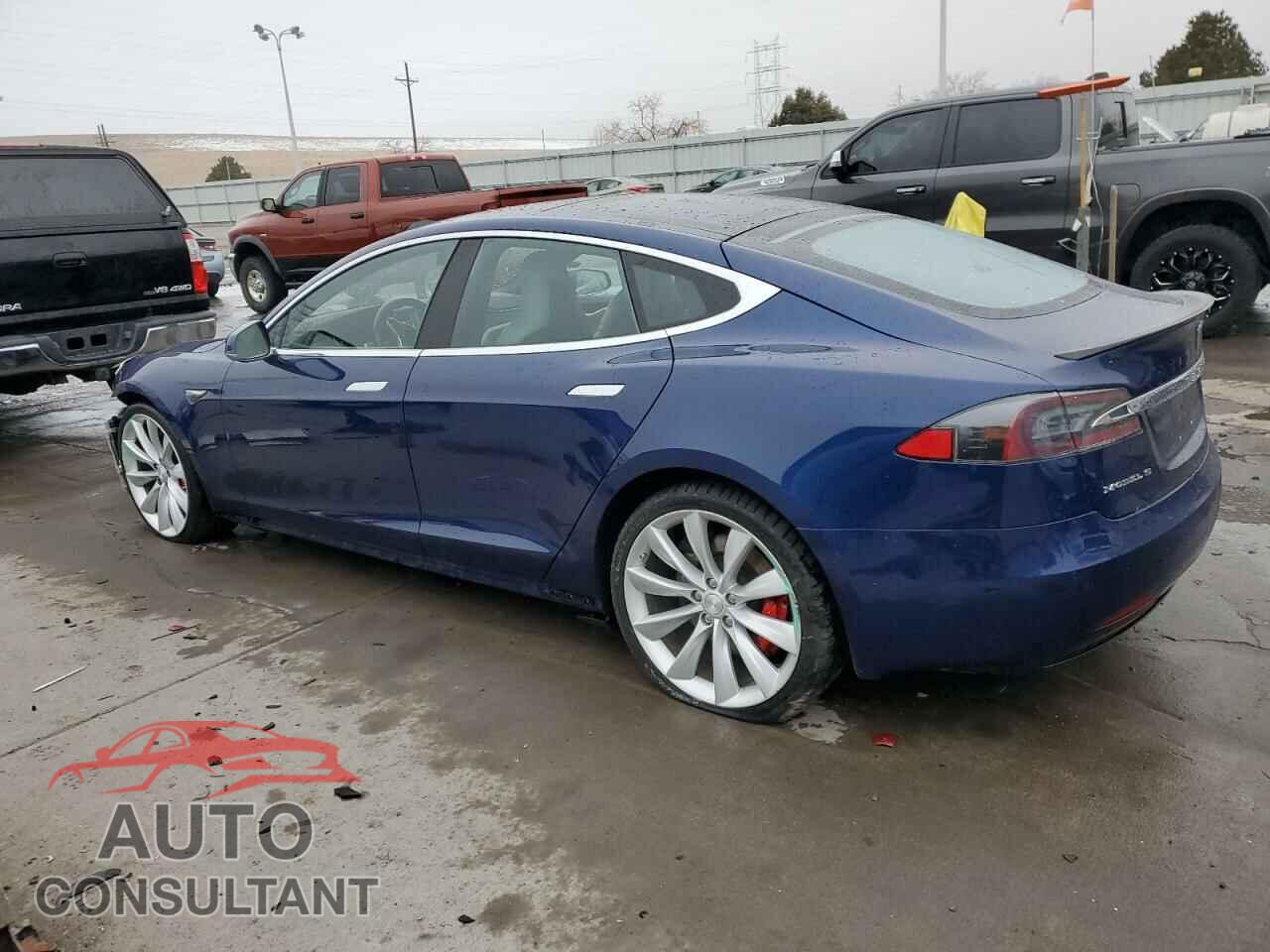TESLA MODEL S 2016 - 5YJSA1E44GF152561
