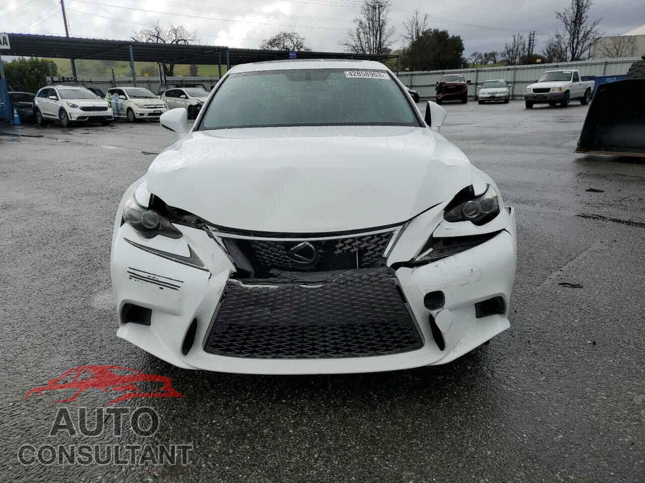 LEXUS IS 2015 - JTHBF1D27F5060425