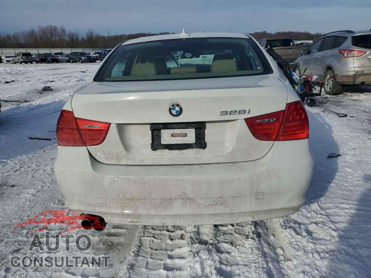 BMW 3 SERIES 2011 - WBAPH7C54BE682701