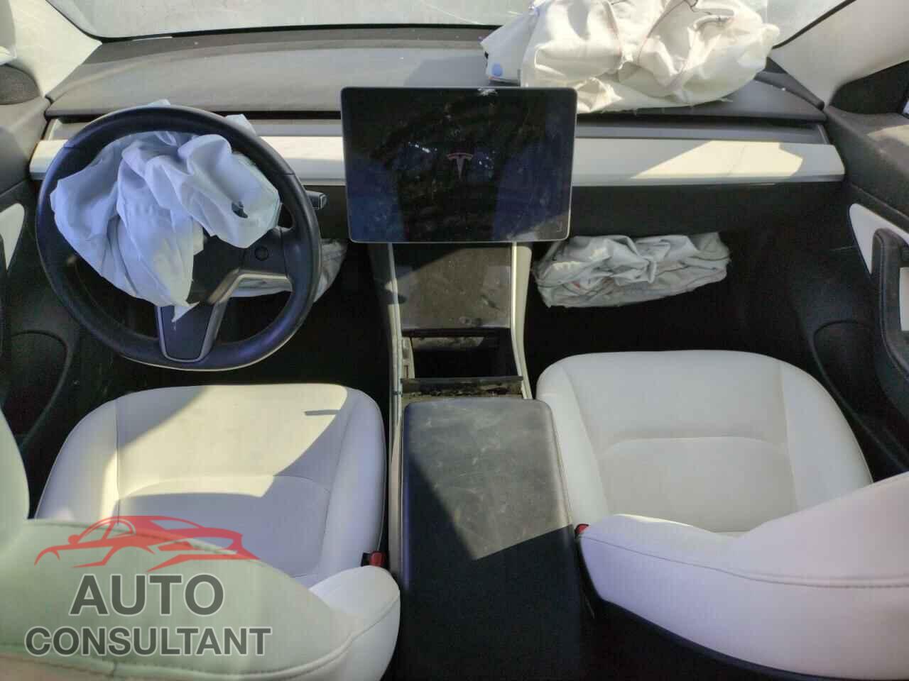 TESLA MODEL 3 2019 - 5YJ3E1EB4KF365946