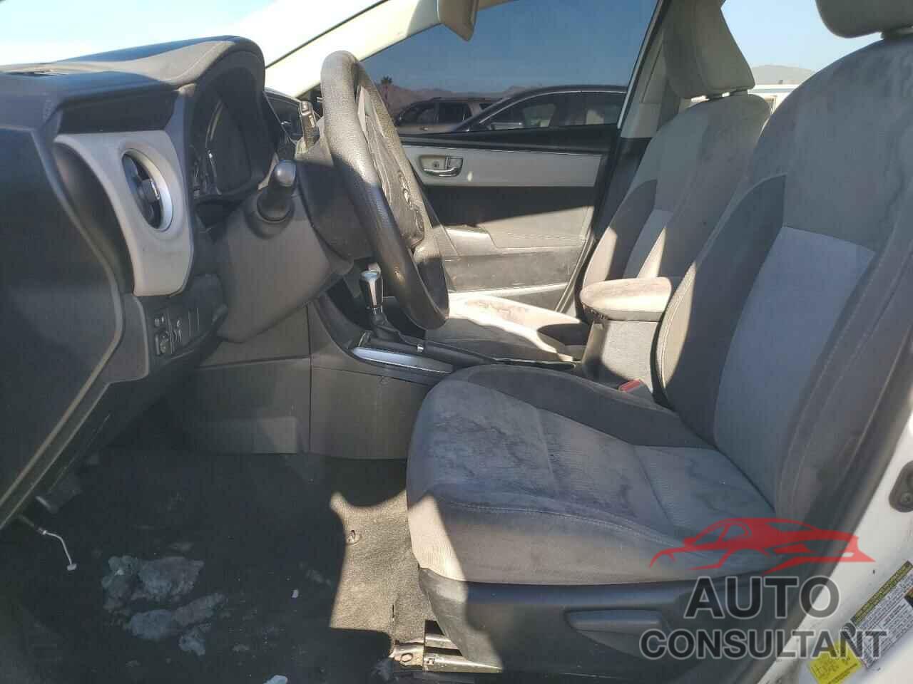 TOYOTA COROLLA 2017 - 5YFBURHE8HP660368