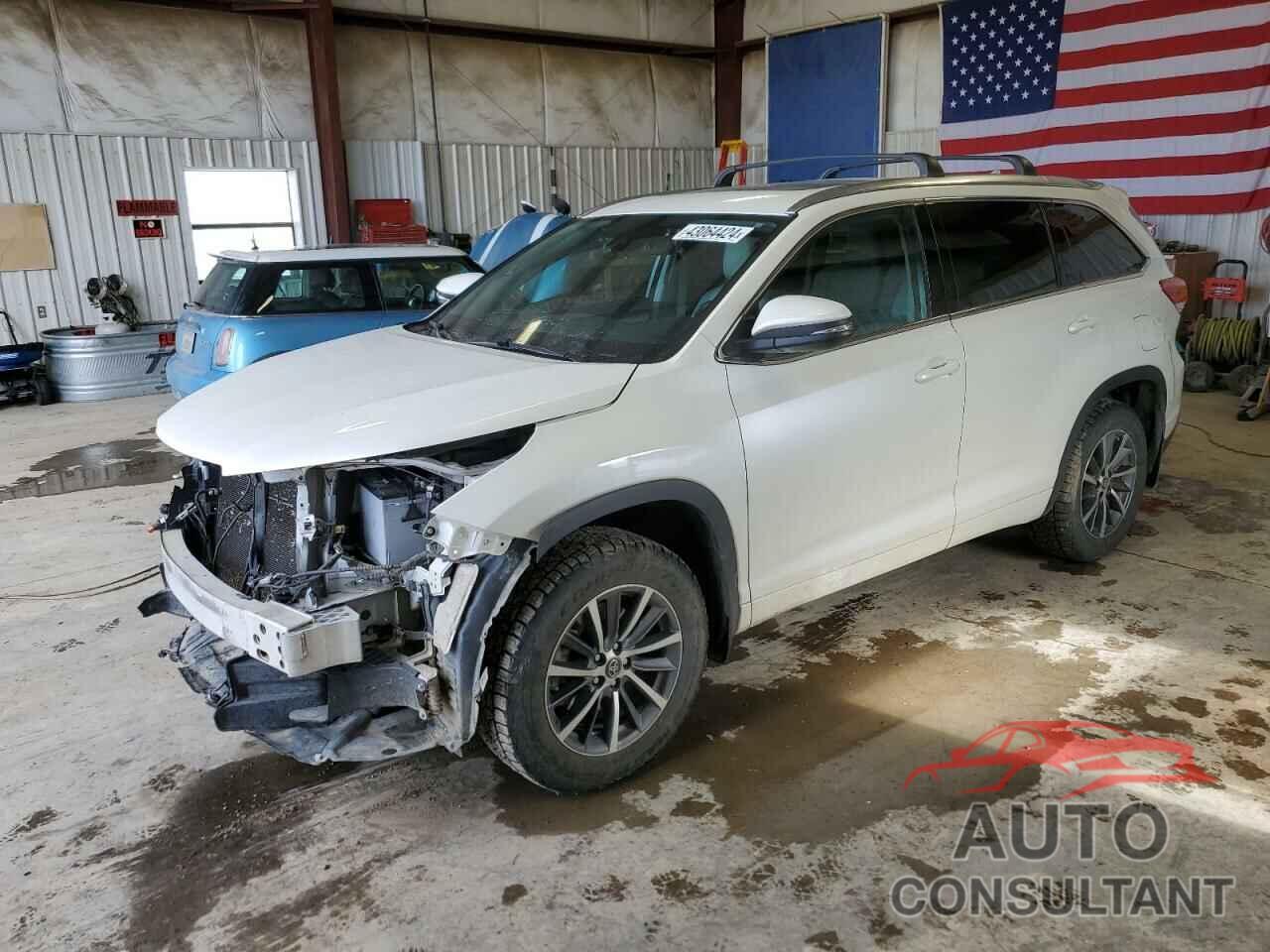 TOYOTA HIGHLANDER 2017 - 5TDJZRFH1HS479307