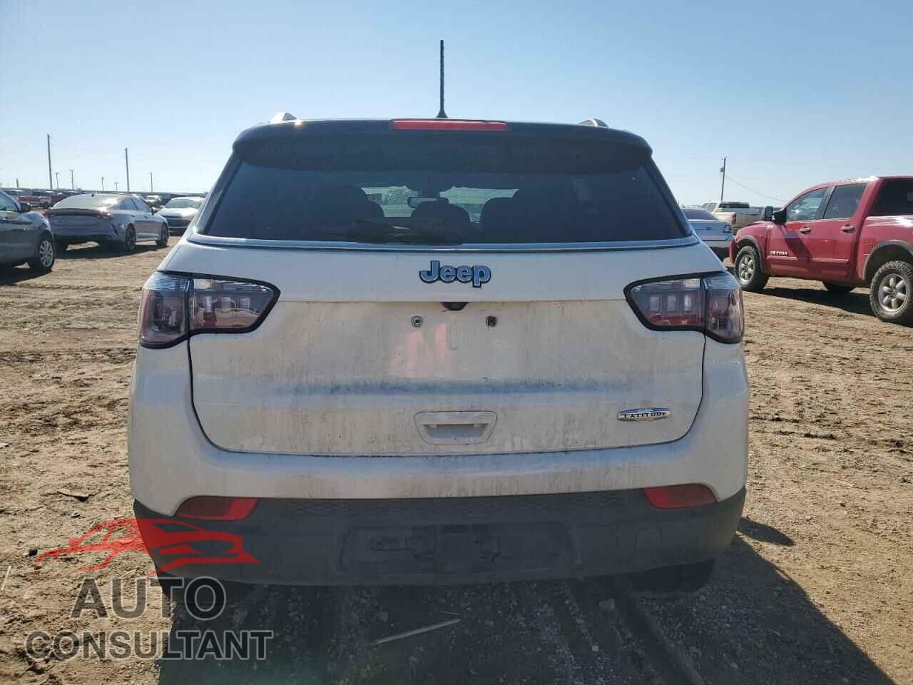 JEEP COMPASS 2018 - 3C4NJDBB0JT207050