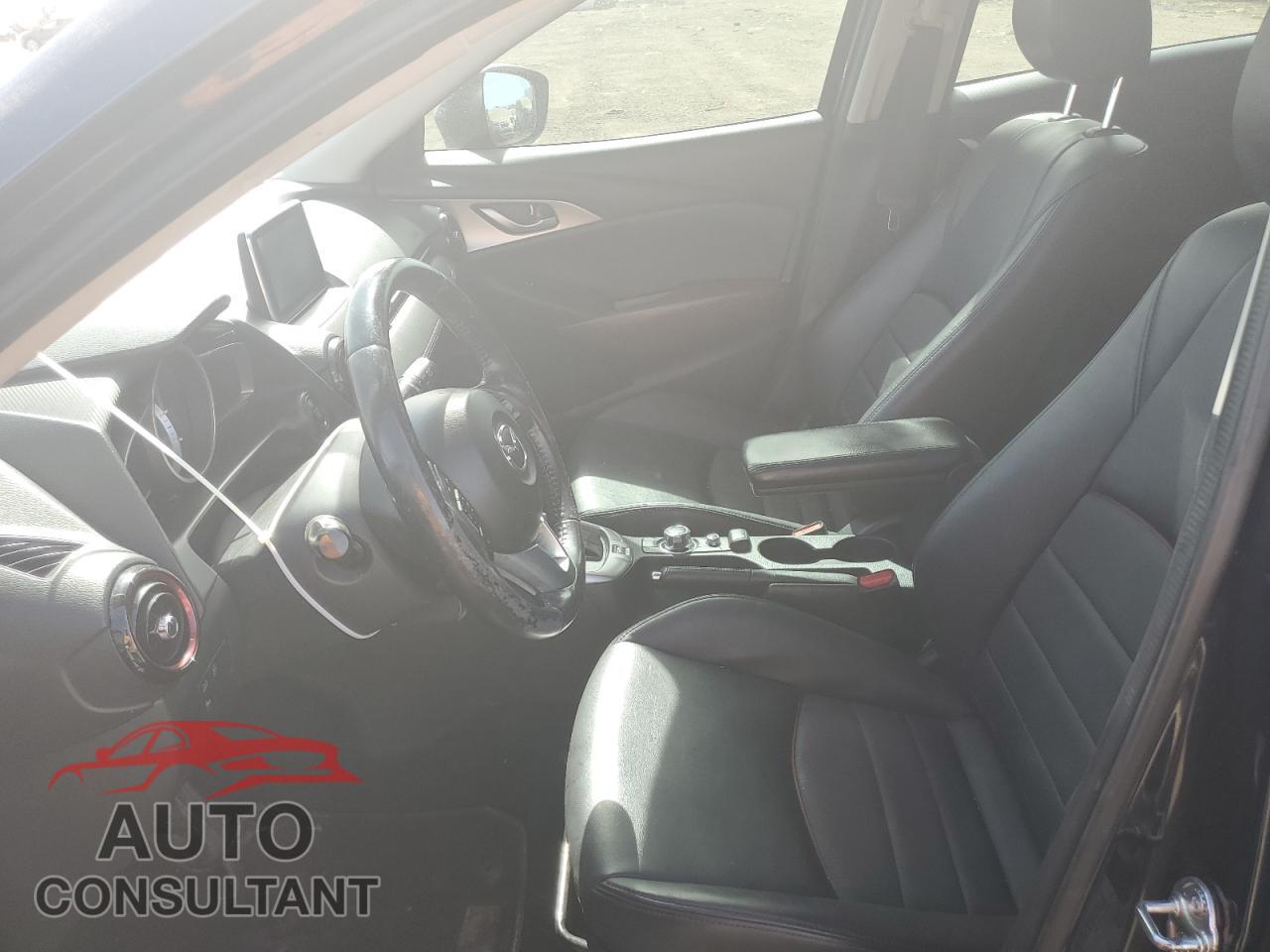 MAZDA CX-3 2017 - JM1DKFC70H0161693