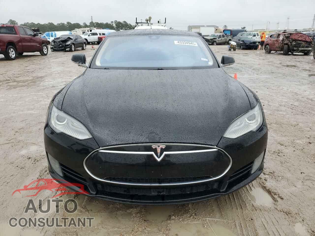 TESLA MODEL S 2015 - 5YJSA1S2XFF082257