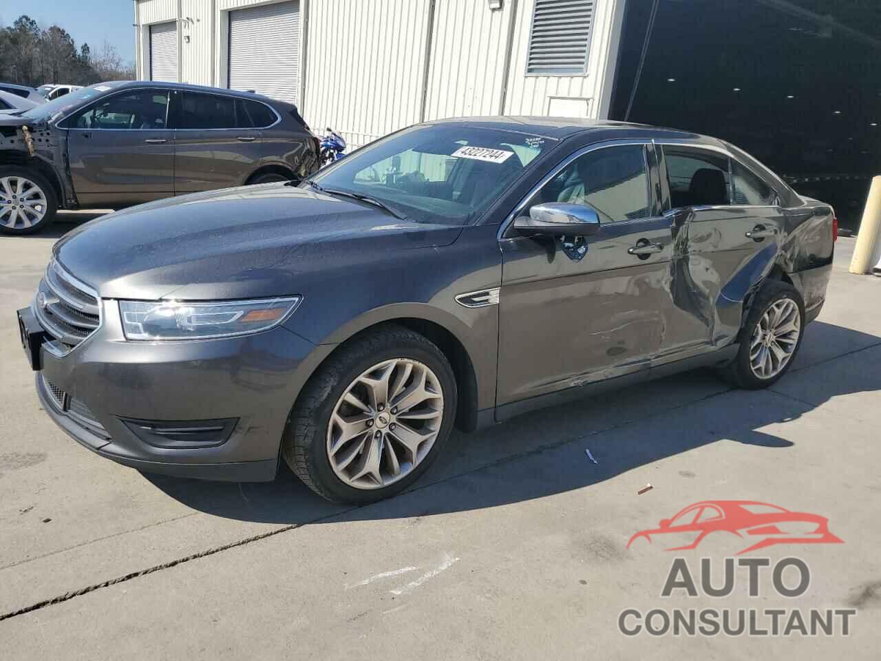 FORD TAURUS 2019 - 1FAHP2F80KG106696