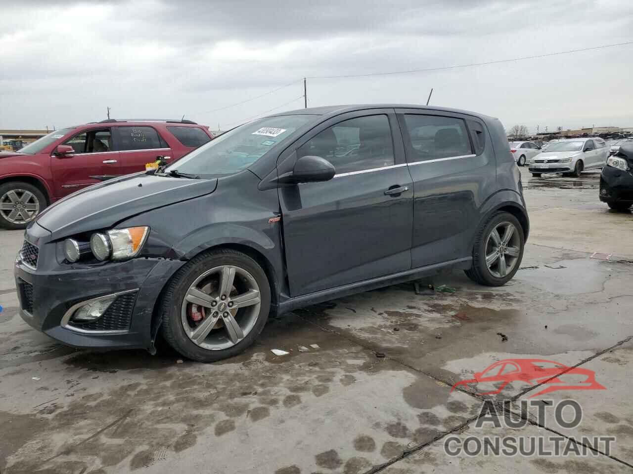 CHEVROLET SONIC 2015 - 1G1JG6SB9F4151124