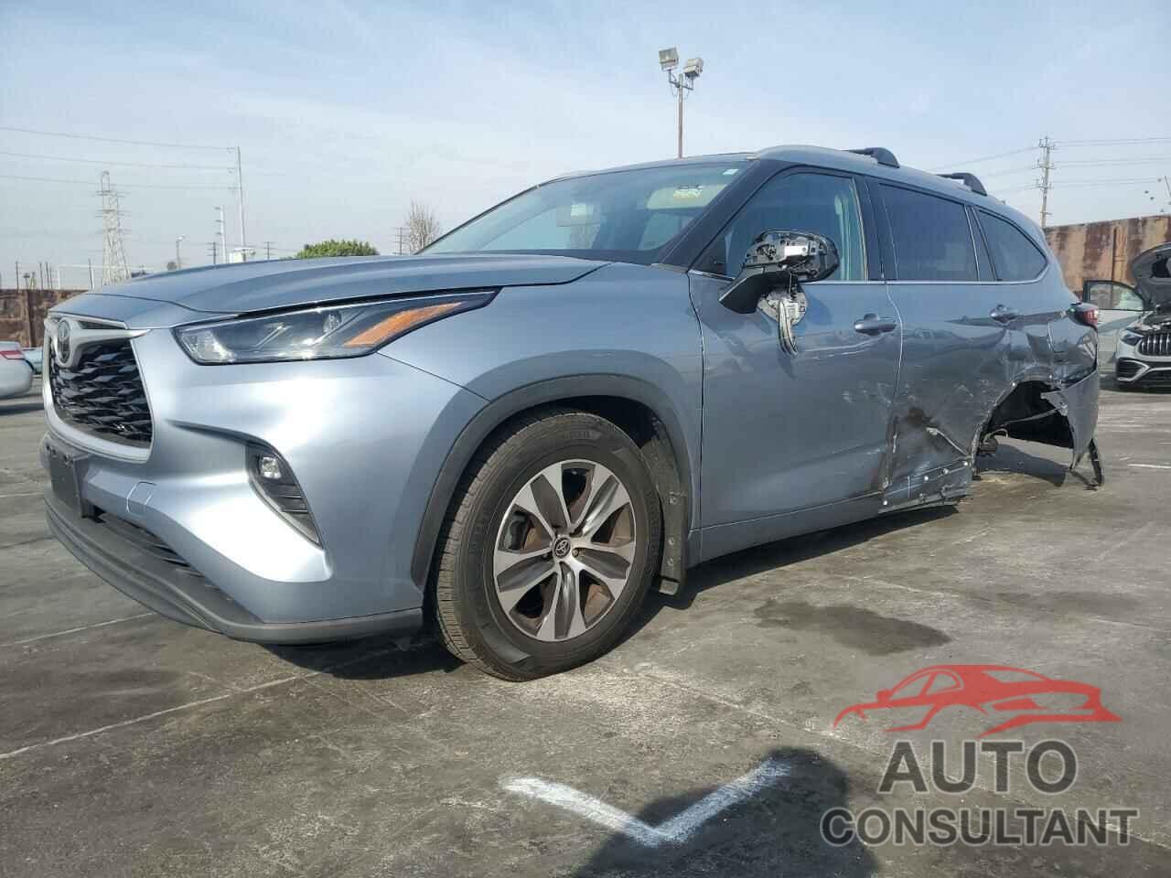 TOYOTA HIGHLANDER 2022 - 5TDHZRAH6NS098358