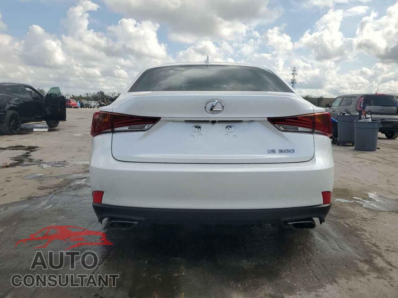 LEXUS IS 2020 - JTHAA1D2XL5106352