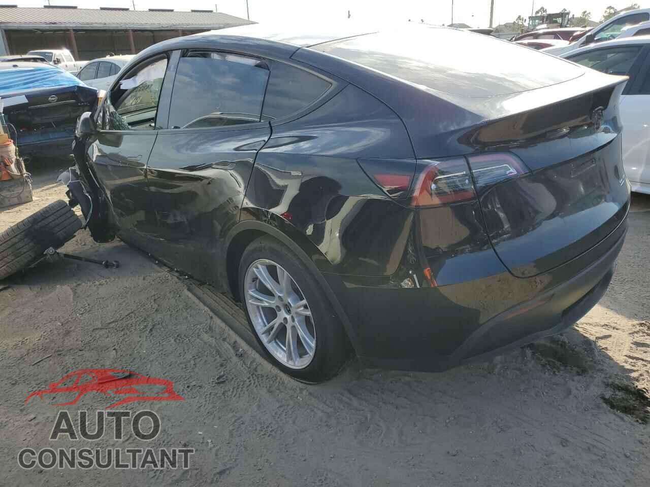 TESLA MODEL Y 2022 - 7SAYGDEE7NF329381