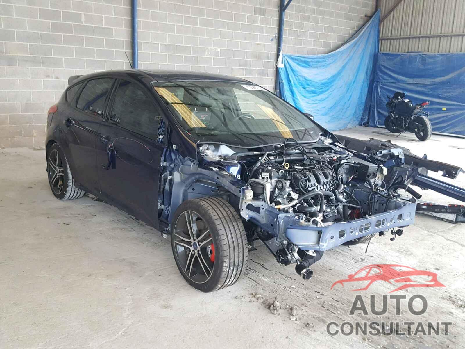 FORD FOCUS 2017 - 1FADP3L93HL330773