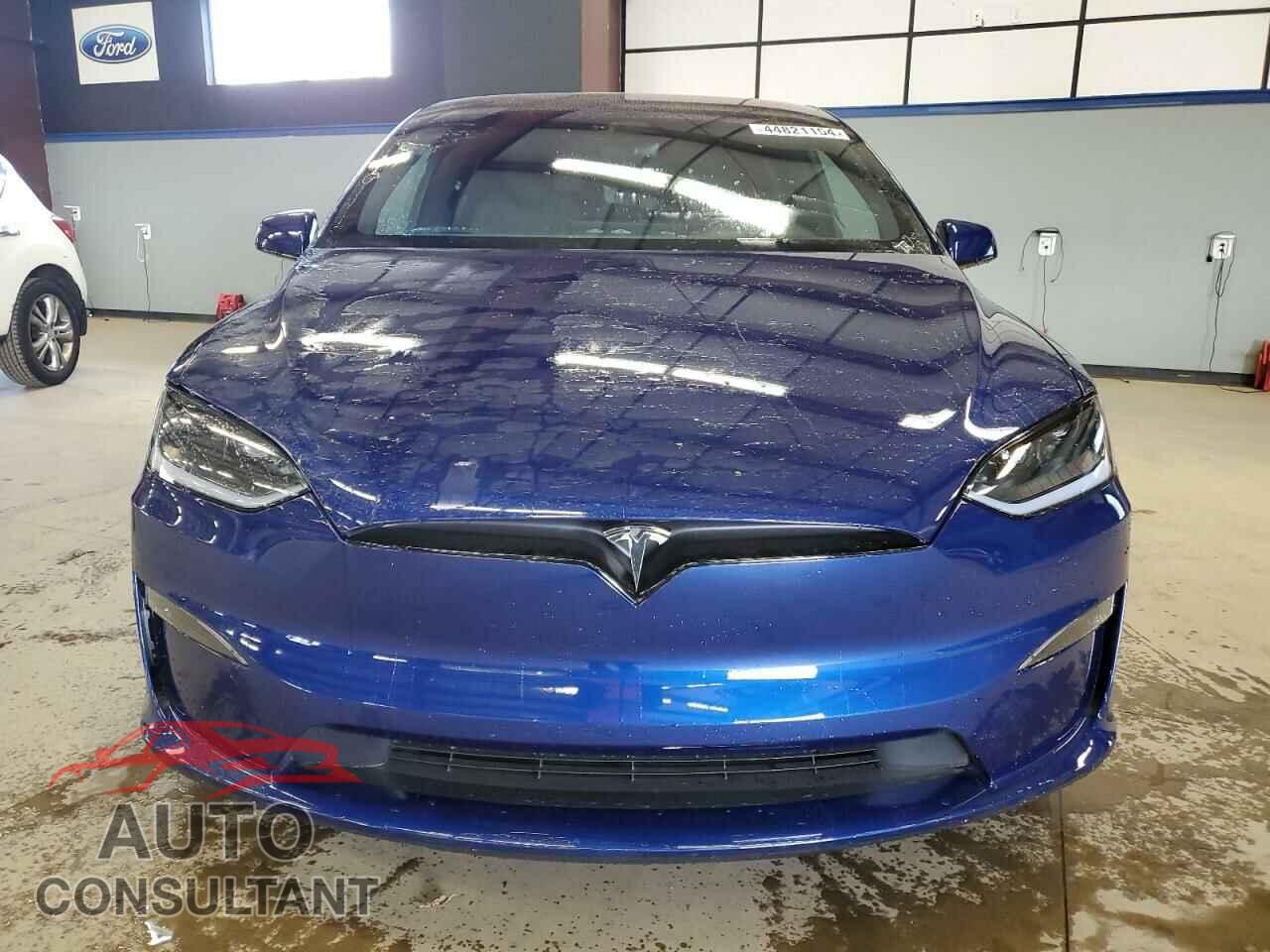 TESLA MODEL X 2024 - 7SAXCBE57RF434858