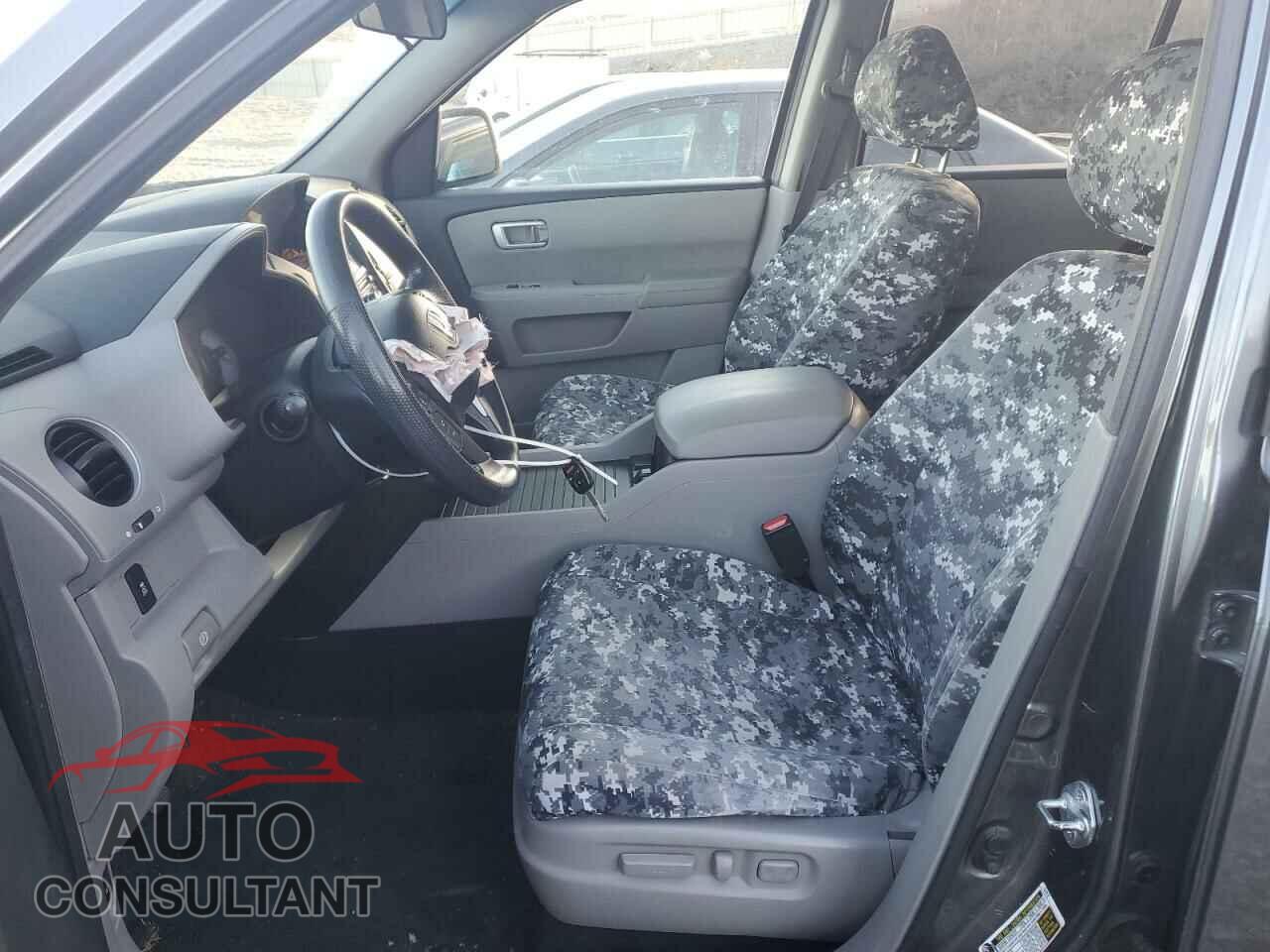 HONDA PILOT 2013 - 5FNYF4H48DB053004