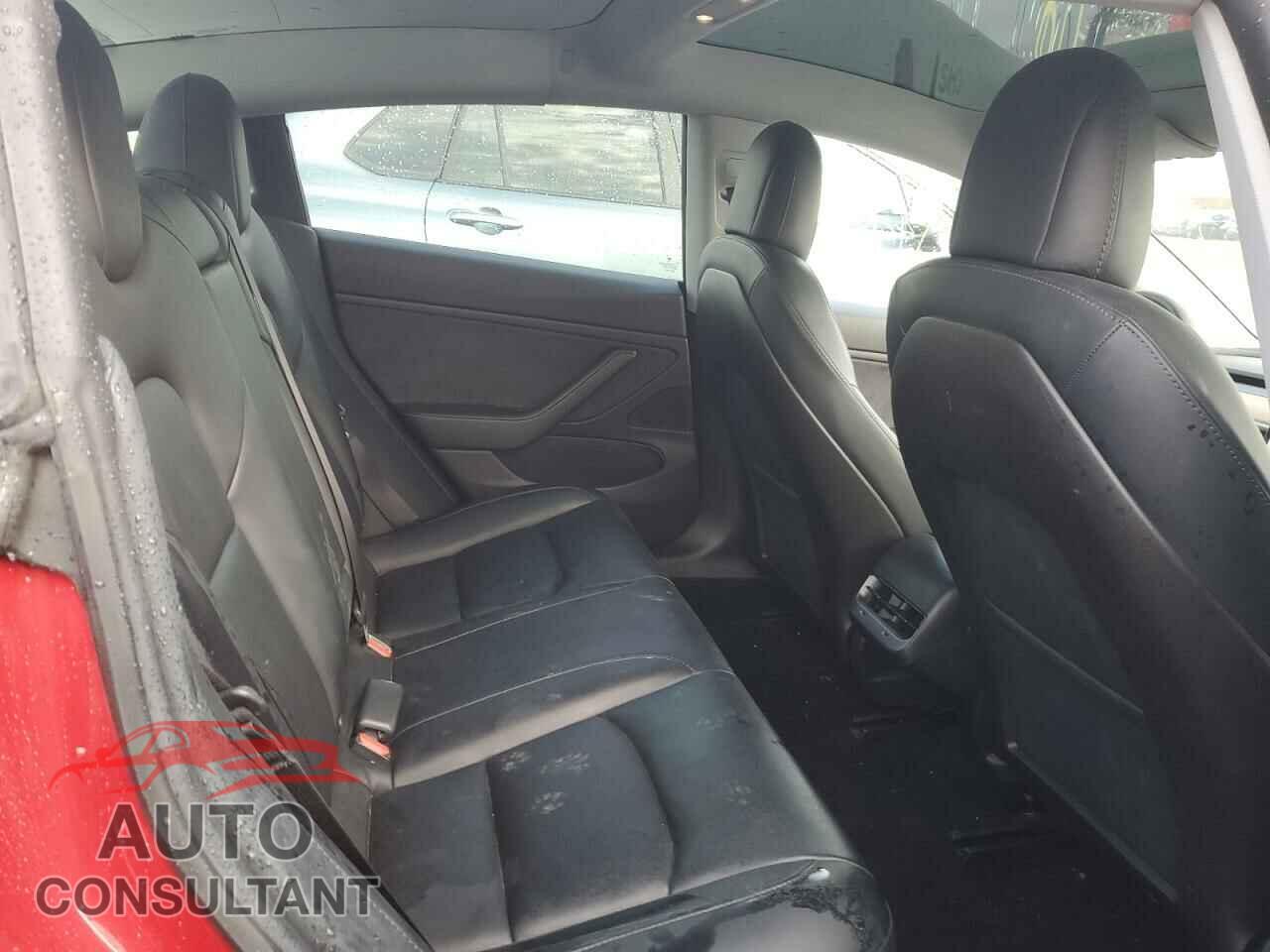 TESLA MODEL 3 2019 - 5YJ3E1EB4KF415132