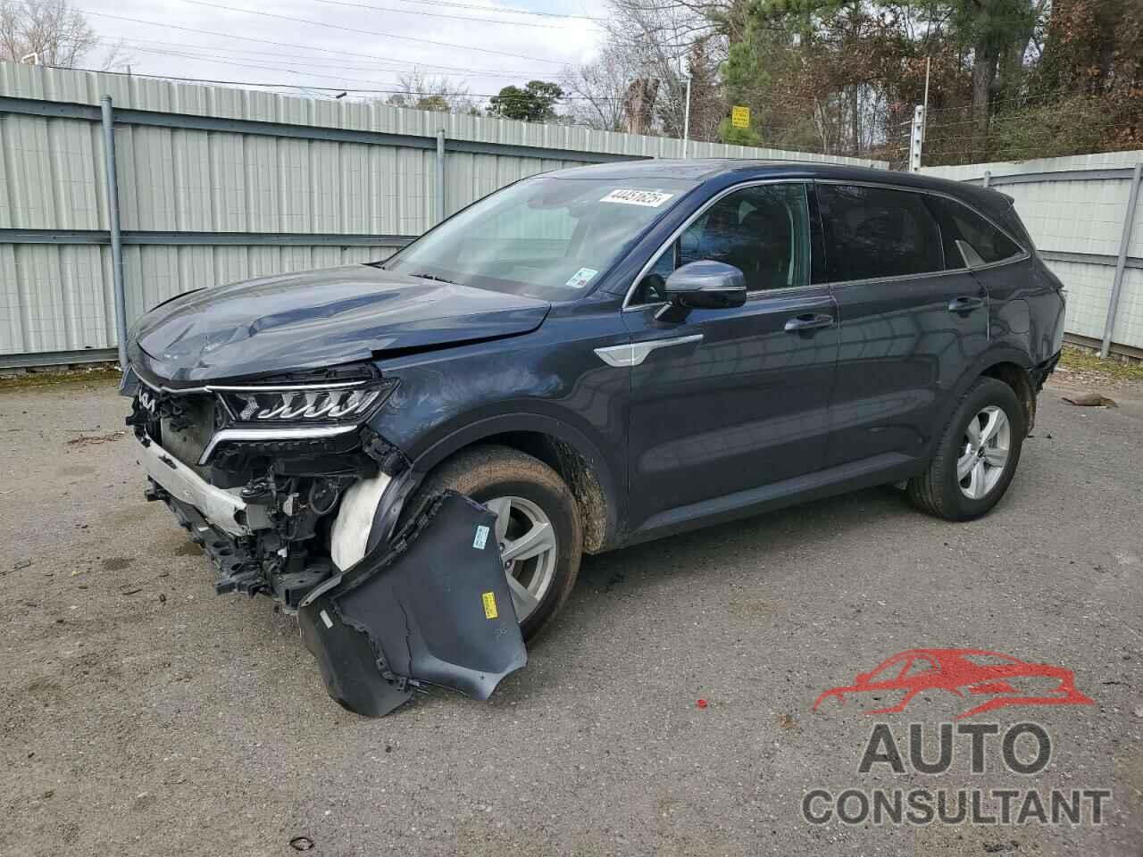 KIA SORENTO 2023 - 5XYRG4LC8PG243107