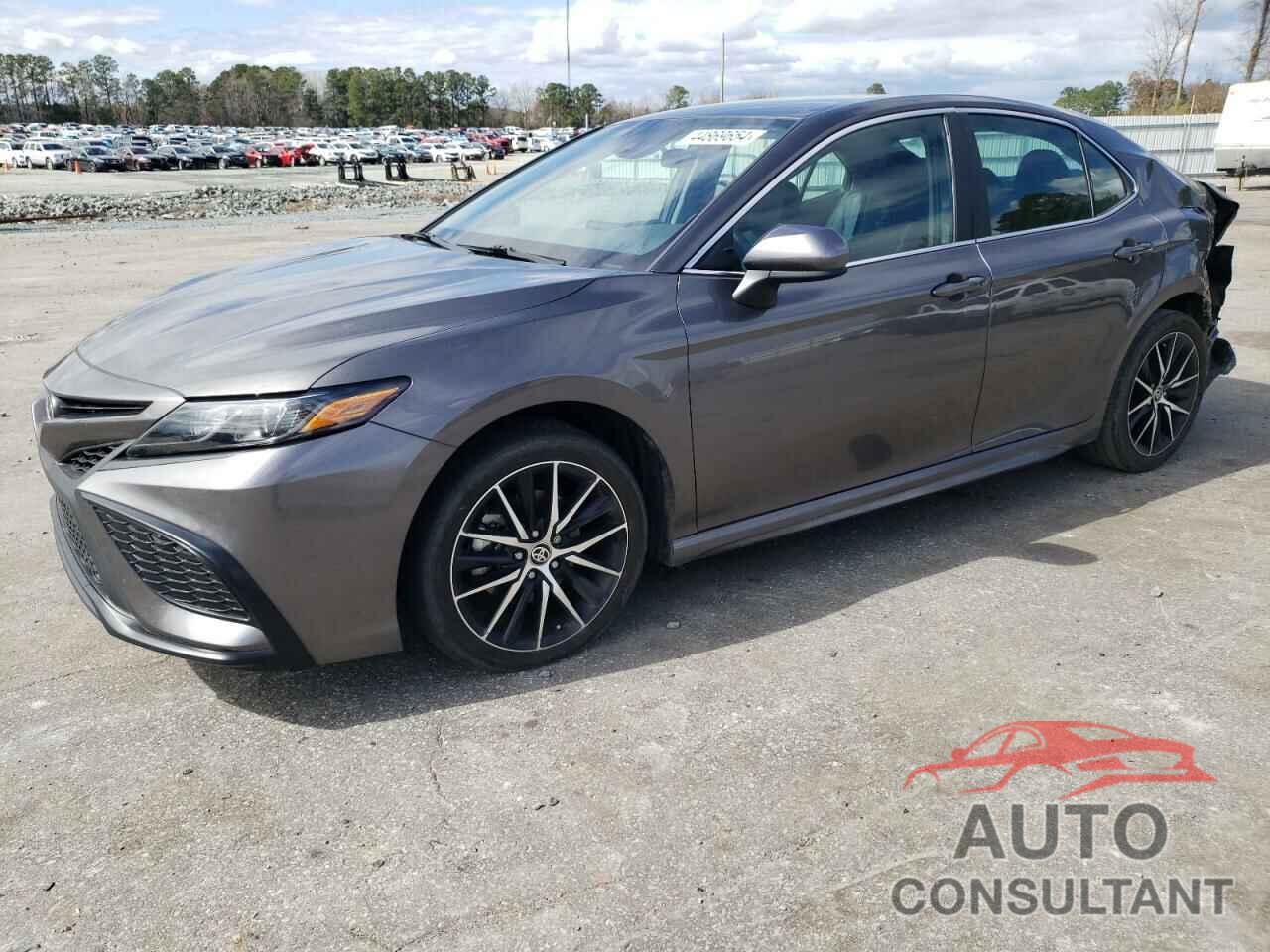 TOYOTA CAMRY 2021 - 4T1G11AKXMU577498