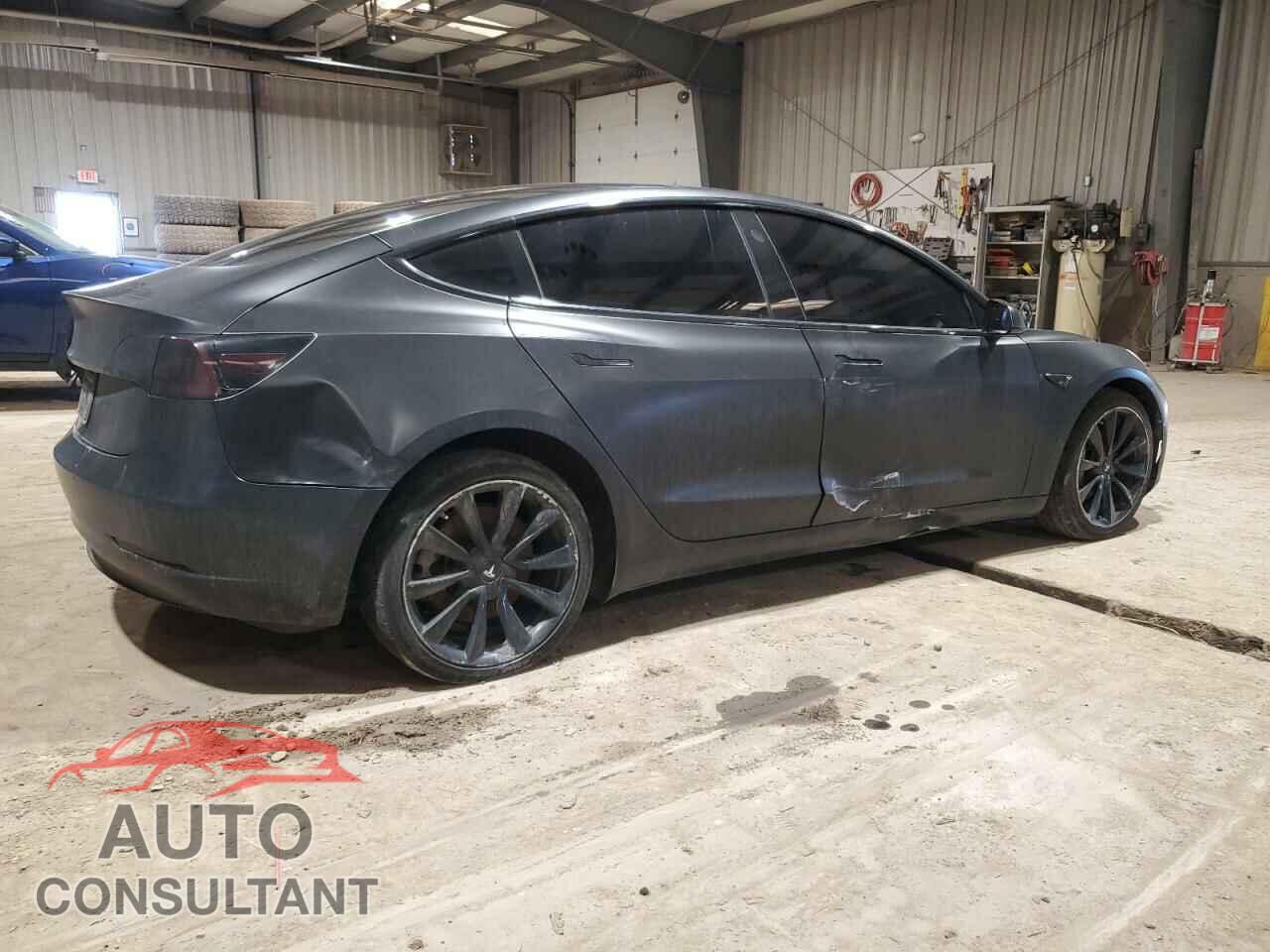 TESLA MODEL 3 2020 - 5YJ3E1EBXLF650801