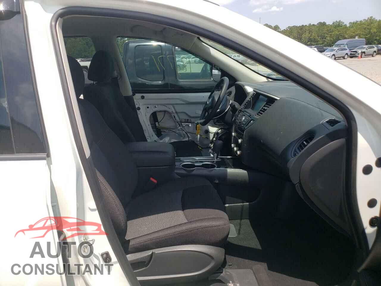 NISSAN PATHFINDER 2019 - 5N1DR2MN8KC653147