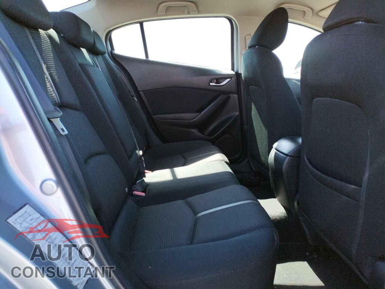 MAZDA 3 2017 - 3MZBN1U72HM116958