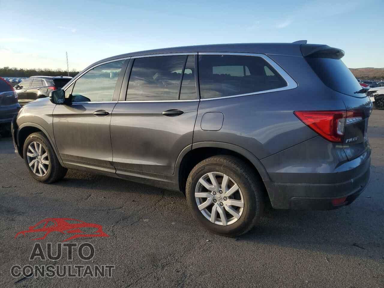 HONDA PILOT 2019 - 5FNYF6H18KB021913
