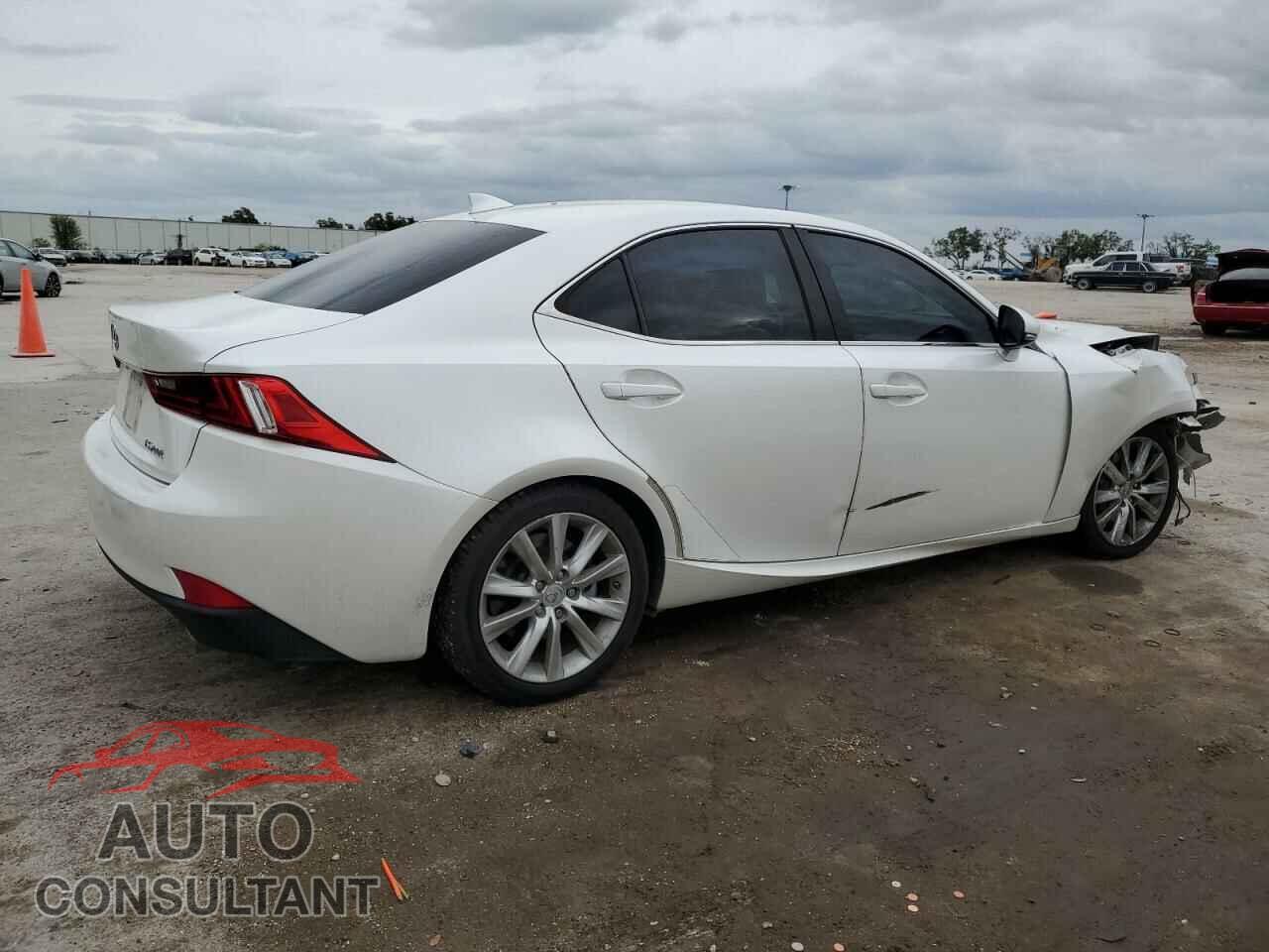 LEXUS IS 2016 - JTHBA1D2XG5016550