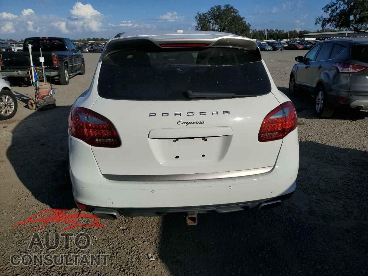 PORSCHE CAYENNE 2014 - WP1AF2A21ELA42681