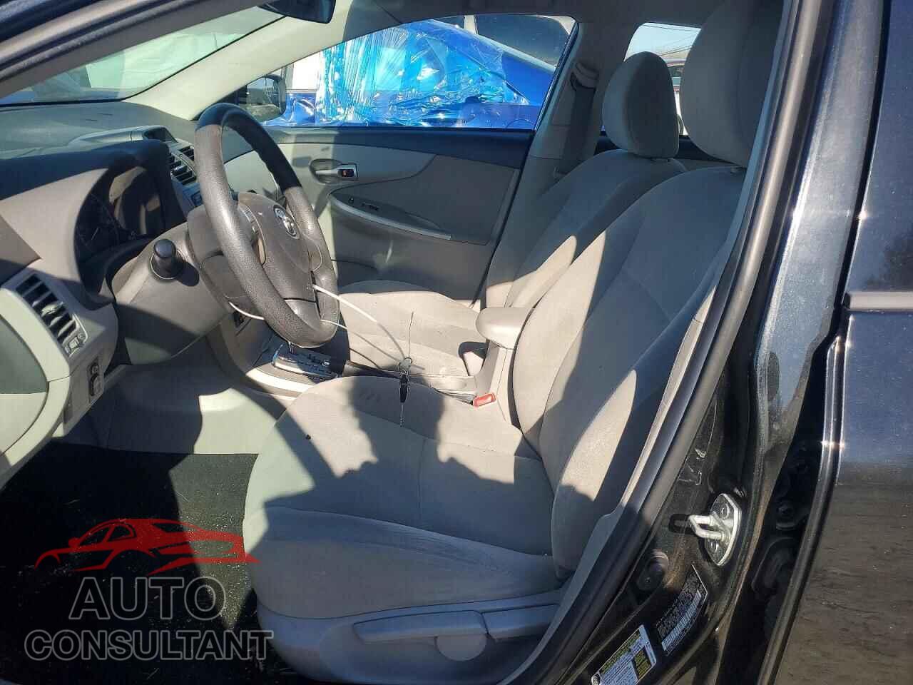TOYOTA COROLLA 2012 - 2T1BU4EE9CC852124