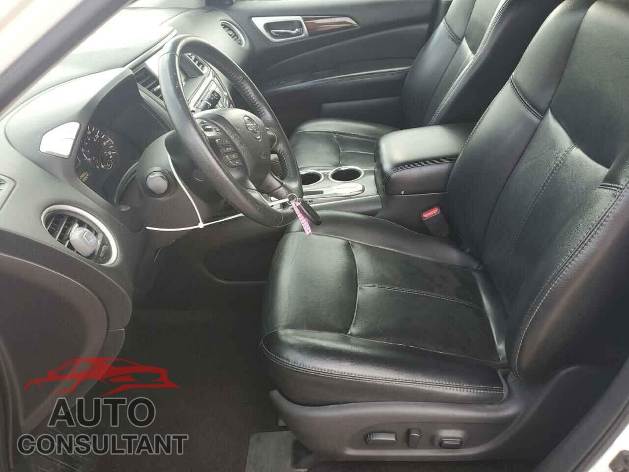 NISSAN PATHFINDER 2015 - 5N1AR2MN2FC685584