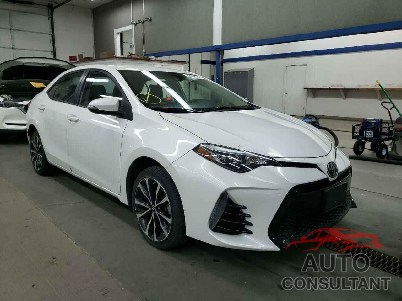 TOYOTA COROLLA 2017 - 5YFBURHE5HP643852