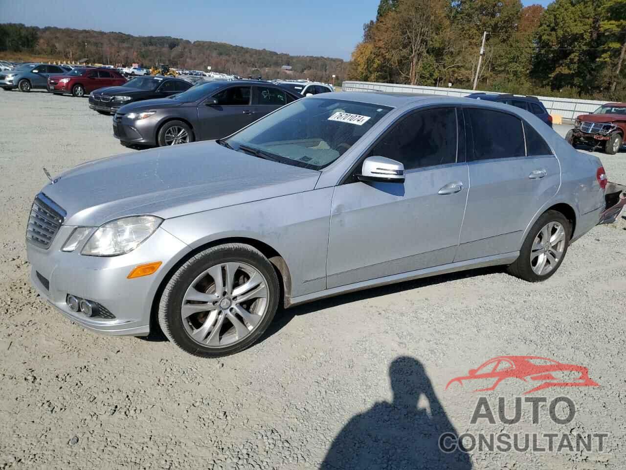 MERCEDES-BENZ E-CLASS 2011 - WDDHF5GB3BA378371