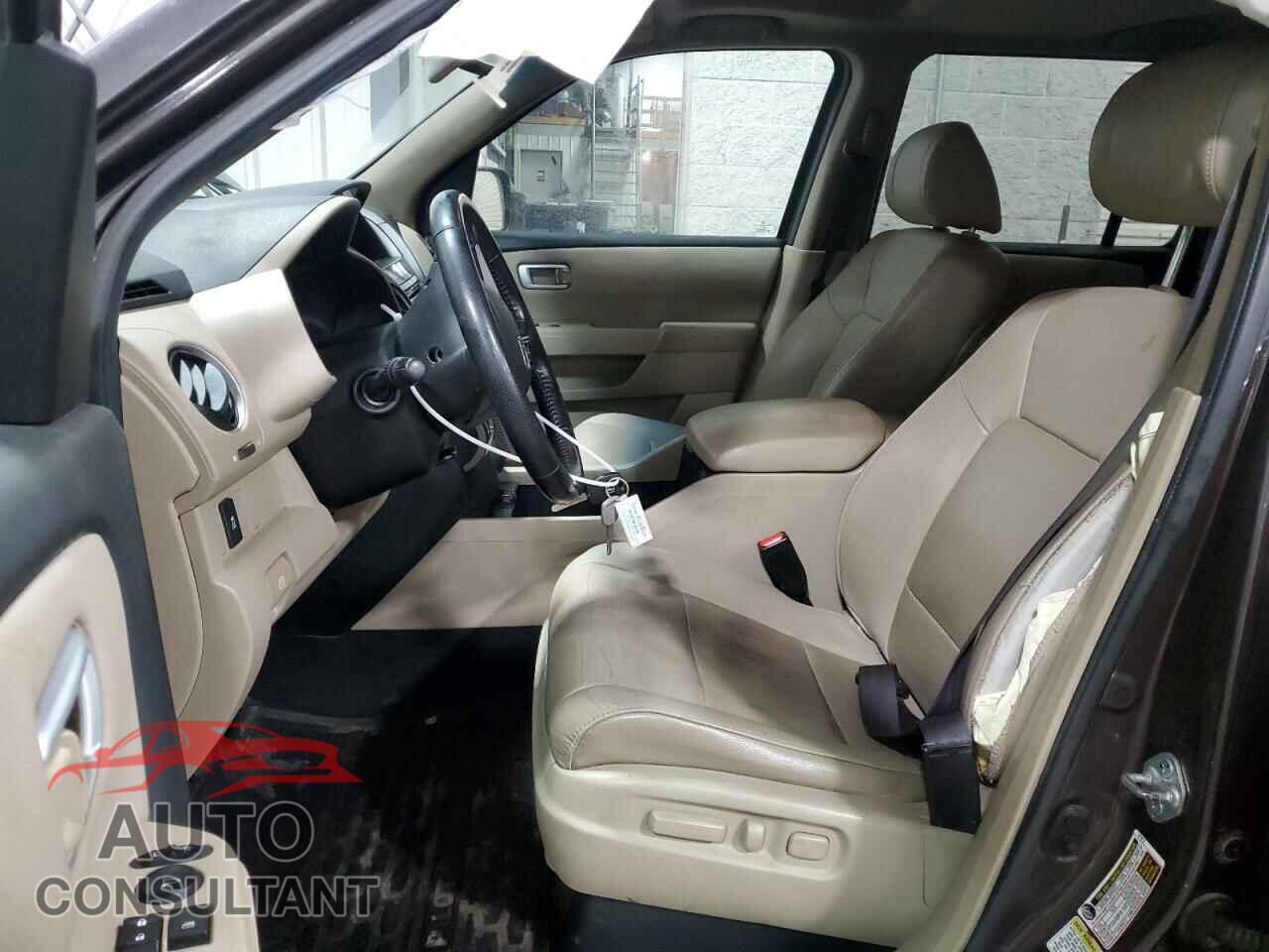 HONDA PILOT 2013 - 5FNYF4H50DB054530