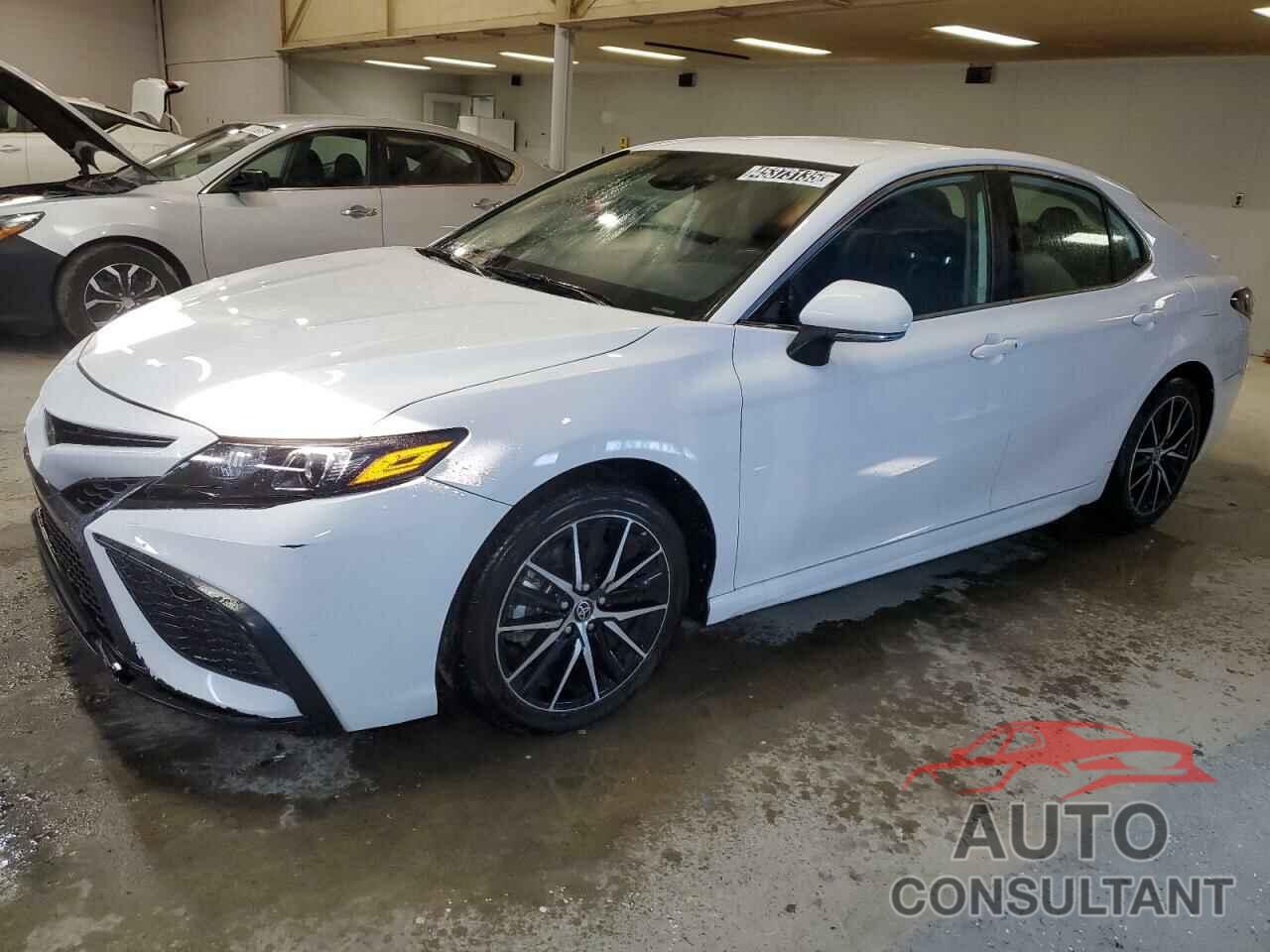 TOYOTA CAMRY 2023 - 4T1G11AK6PU777024