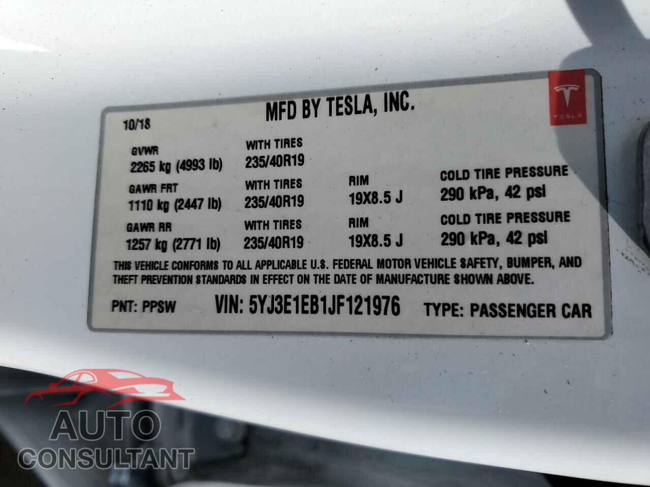 TESLA MODEL 3 2018 - 5YJ3E1EB1JF121976