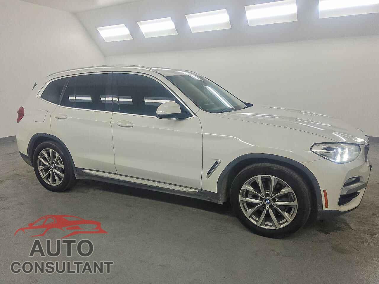 BMW X3 2019 - 5UXTR7C54KLE94658