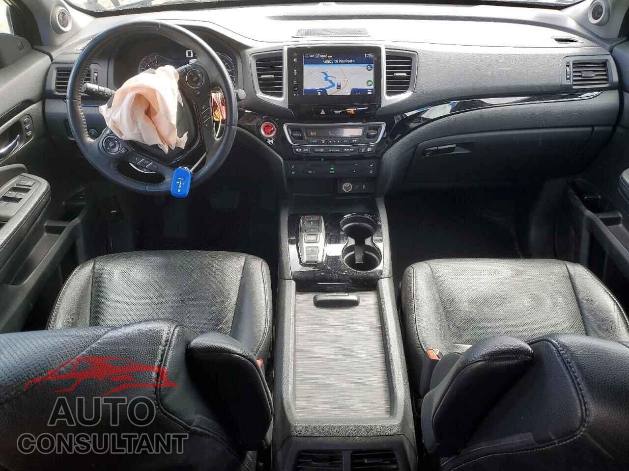 HONDA PILOT 2017 - 5FNYF6H06HB057910