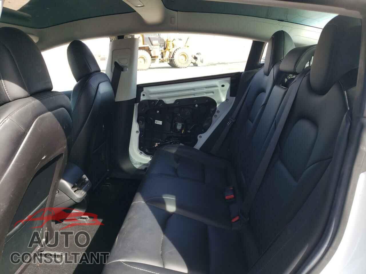 TESLA MODEL 3 2018 - 5YJ3E1EA2JF059110