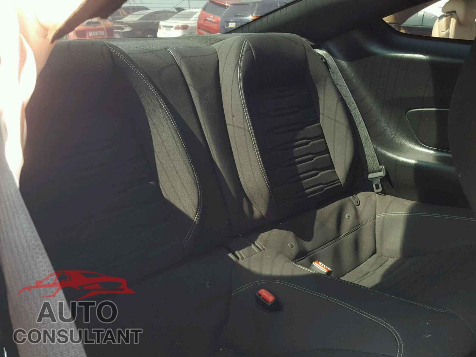 FORD MUSTANG 2015 - 1FA6P8CF7F5431232