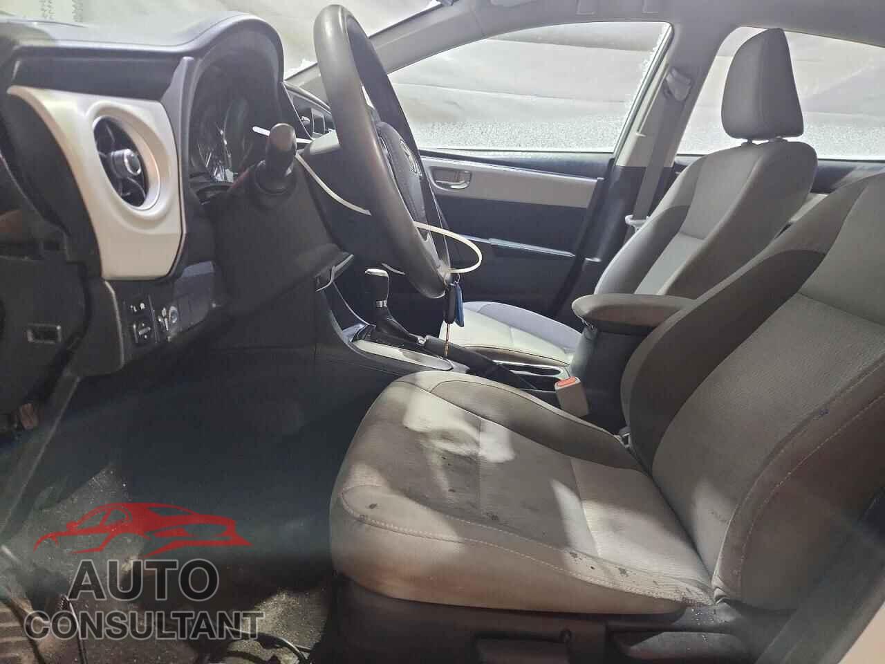 TOYOTA COROLLA 2017 - 2T1BURHE0HC772842