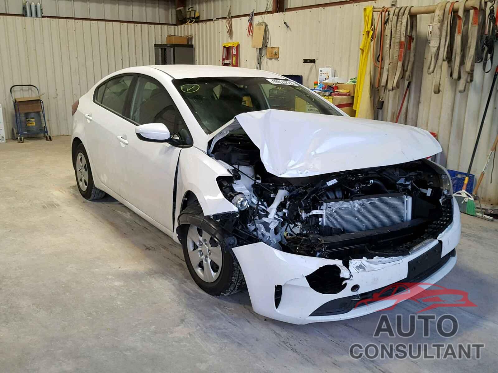 KIA FORTE 2018 - 3KPFL4A71JE182563
