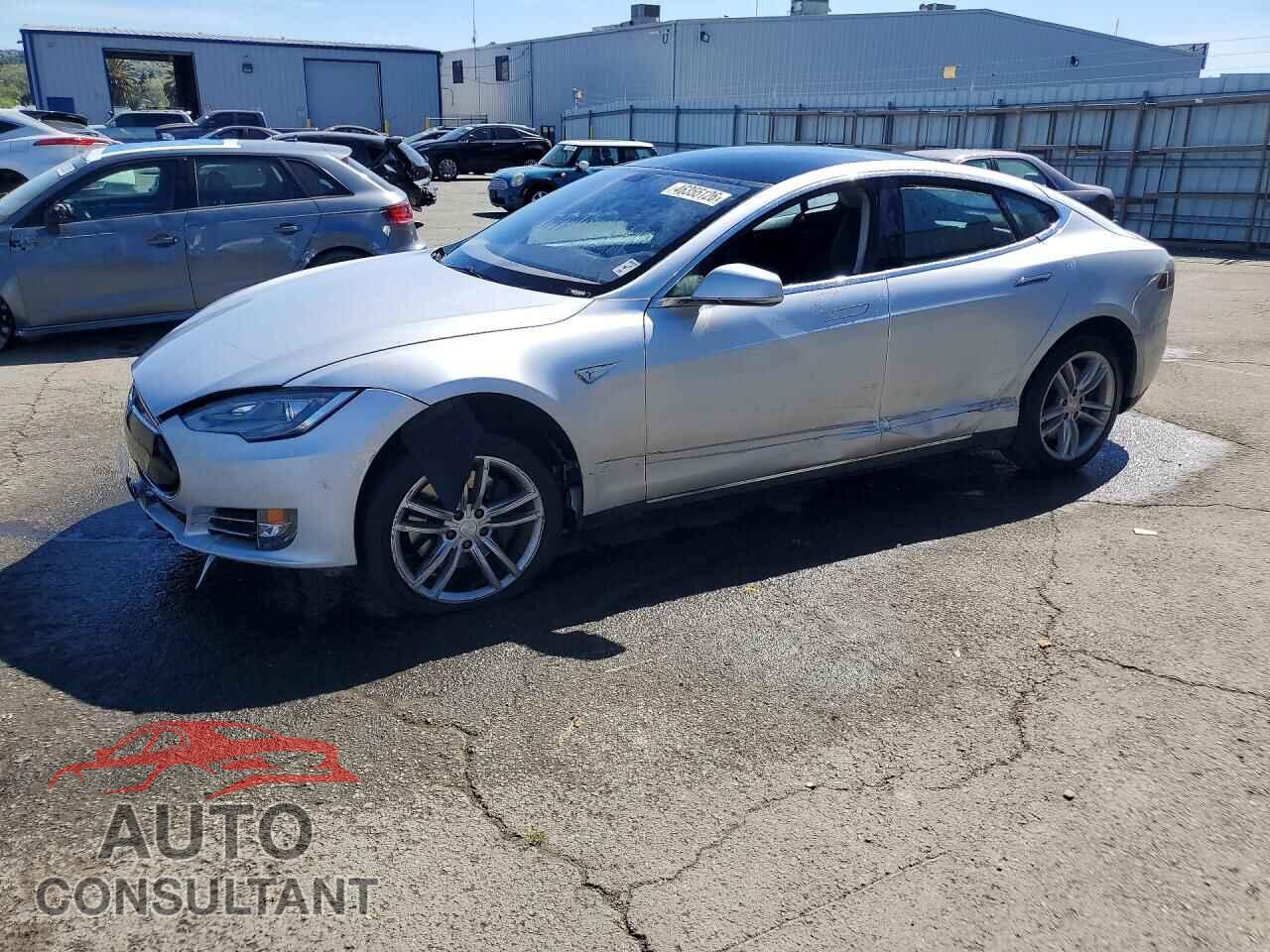 TESLA MODEL S 2013 - 5YJSA1CN0DFP13653
