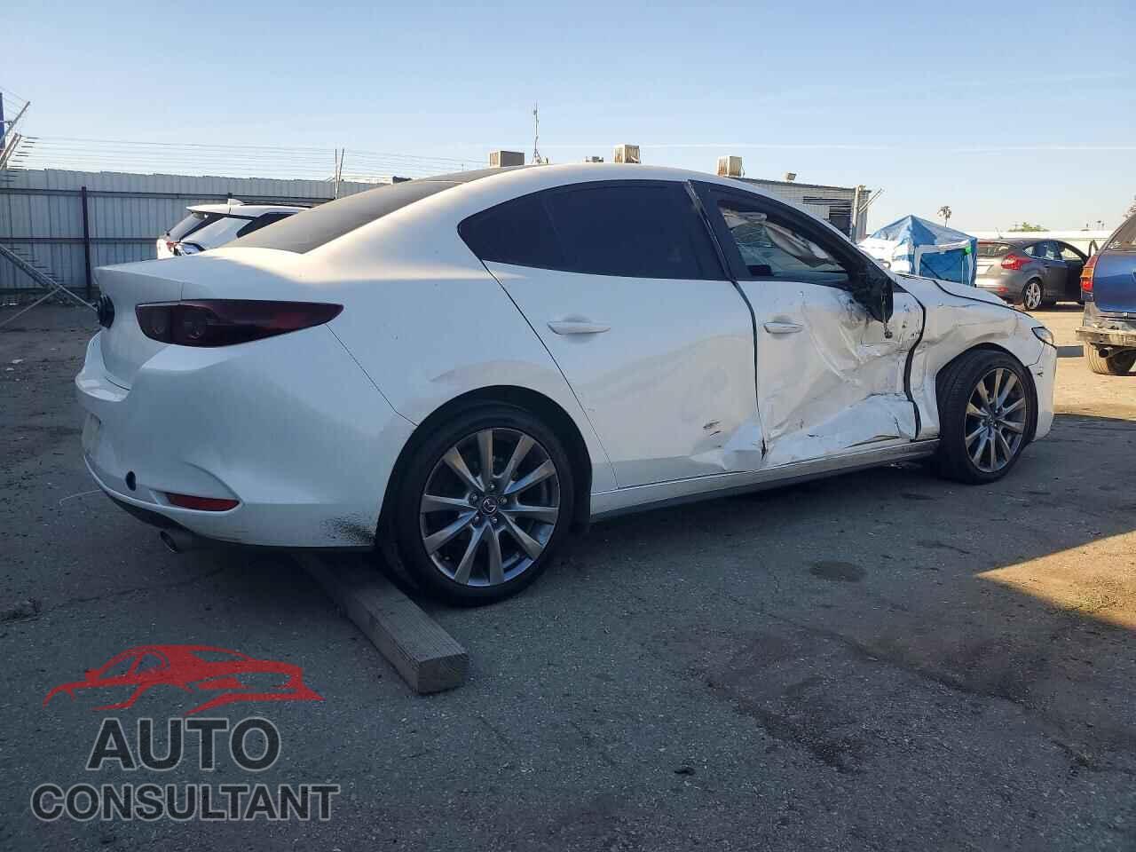 MAZDA 3 2019 - JM1BPACL4K1114001