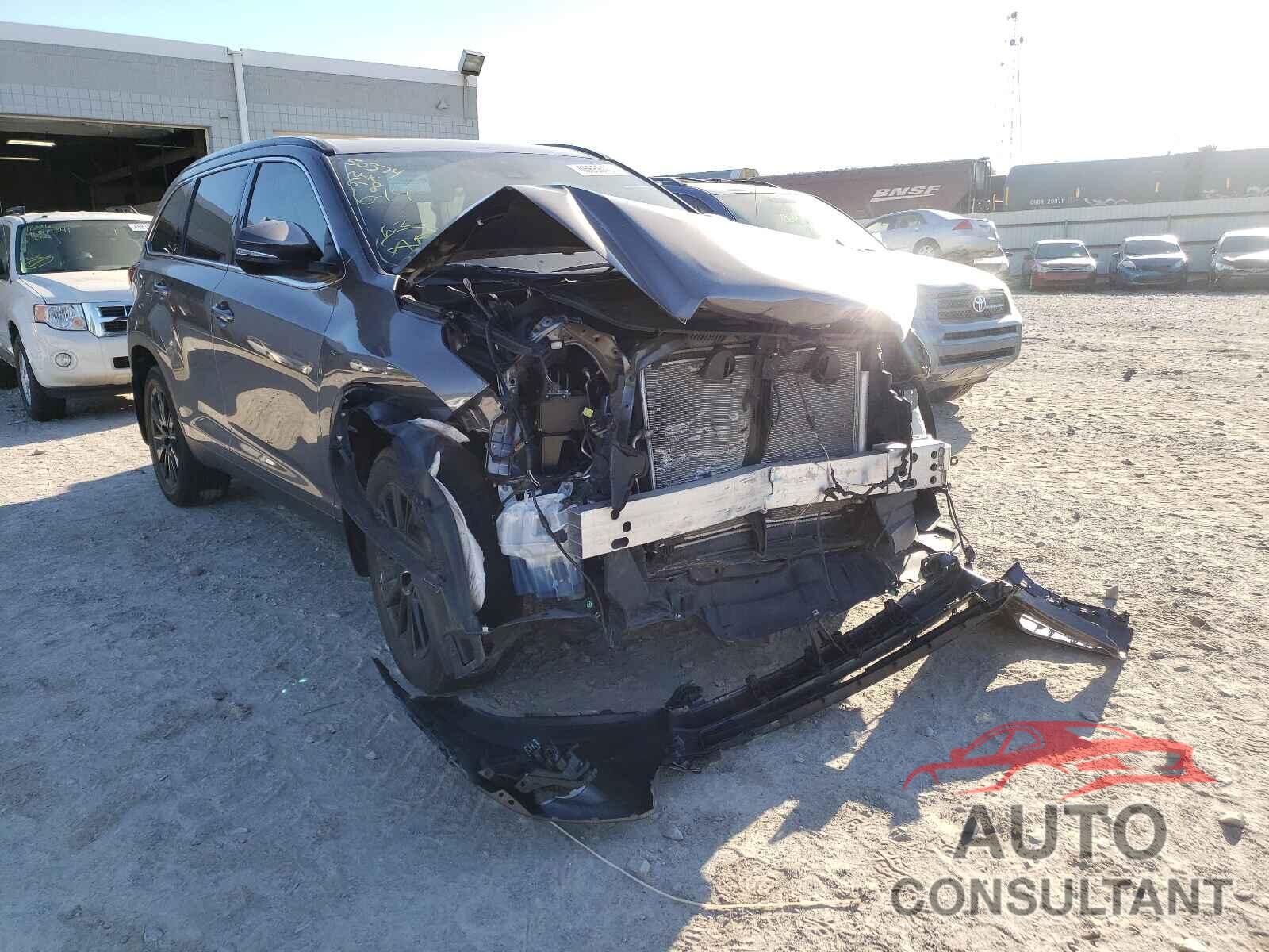 TOYOTA HIGHLANDER 2019 - 5TDJZRFH6KS608813