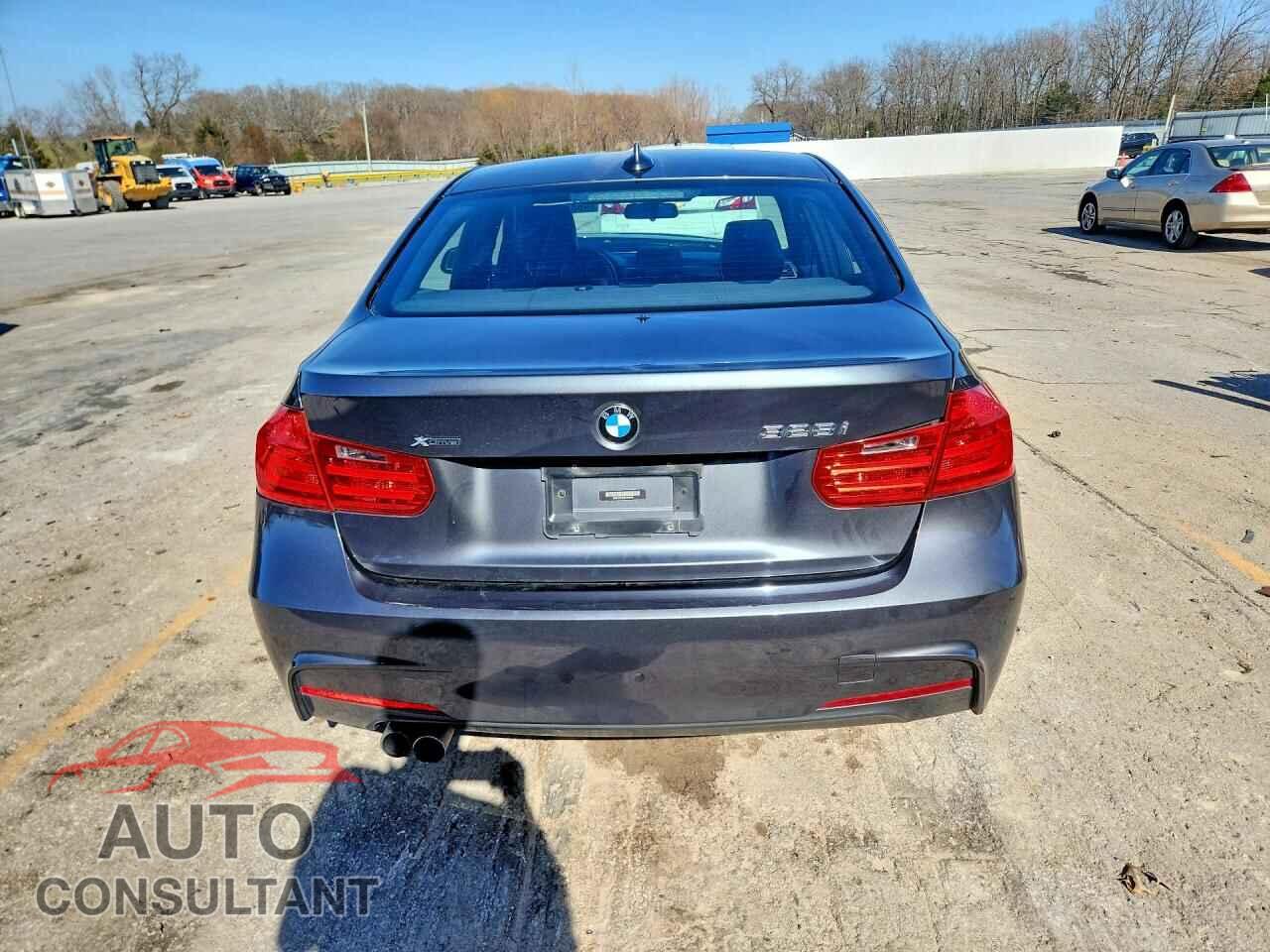 BMW 3 SERIES 2013 - WBA3A5C58DF358249