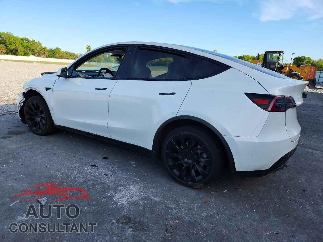 TESLA MODEL Y 2023 - 7SAYGAEE0PF647800
