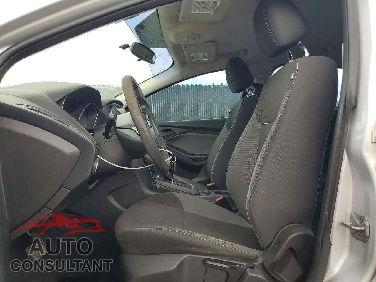 FORD FOCUS 2013 - 1FADP3E24DL369544