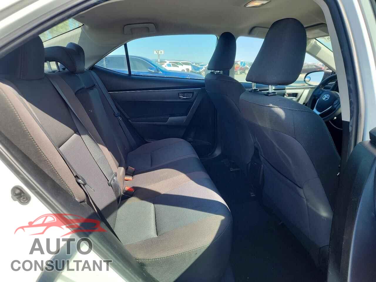 TOYOTA COROLLA 2017 - 5YFBURHEXHP727357