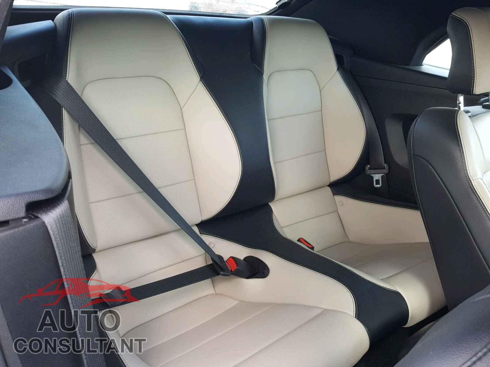 FORD MUSTANG 2016 - 1FATP8FF9G5259494