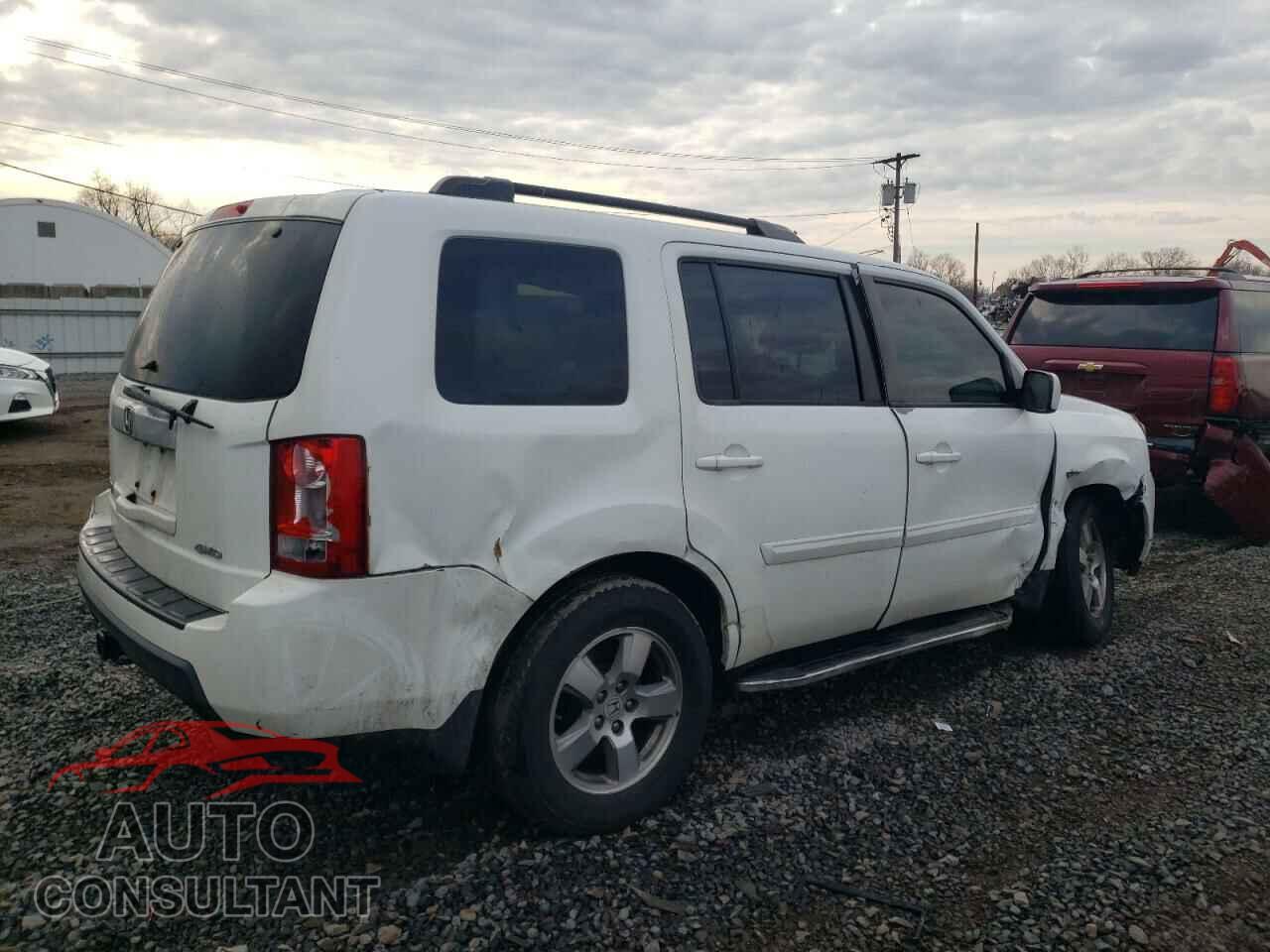HONDA PILOT 2011 - 5FNYF4H53BB020370