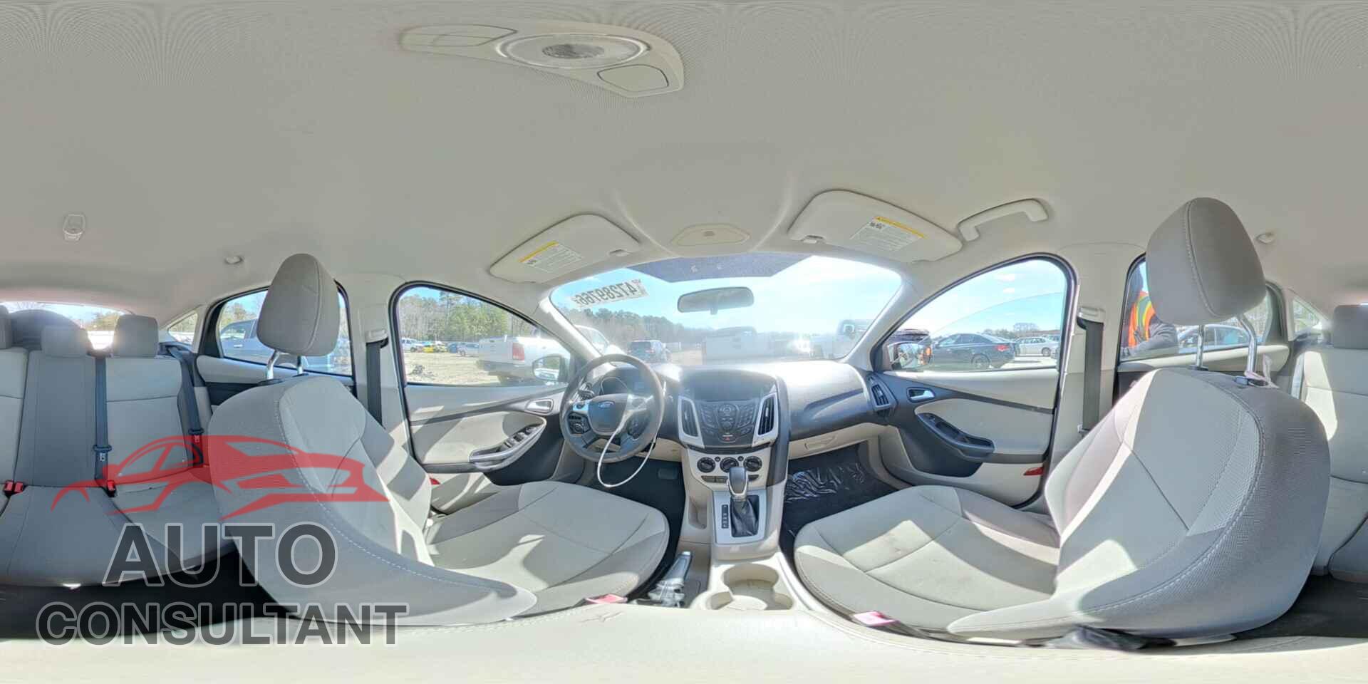 FORD FOCUS 2012 - 1FAHP3K22CL220652